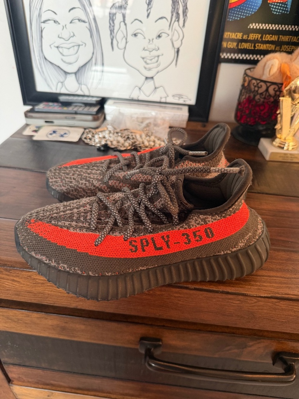 Adidas Yeezy Boost 350 V2 Carbon Beluga Sneakers Size 4